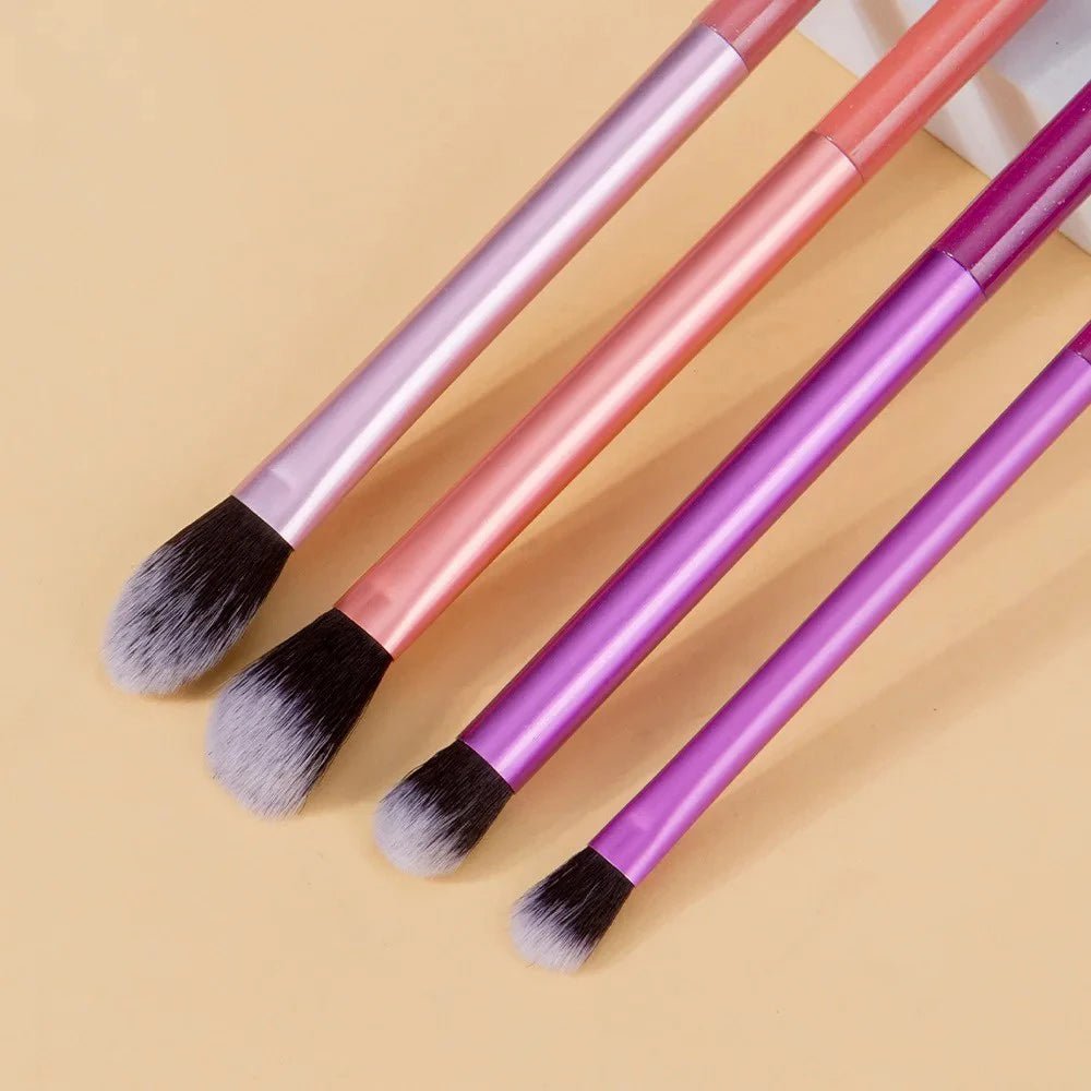 8 - Piece Soft Makeup Brush Set - Roger's Spot