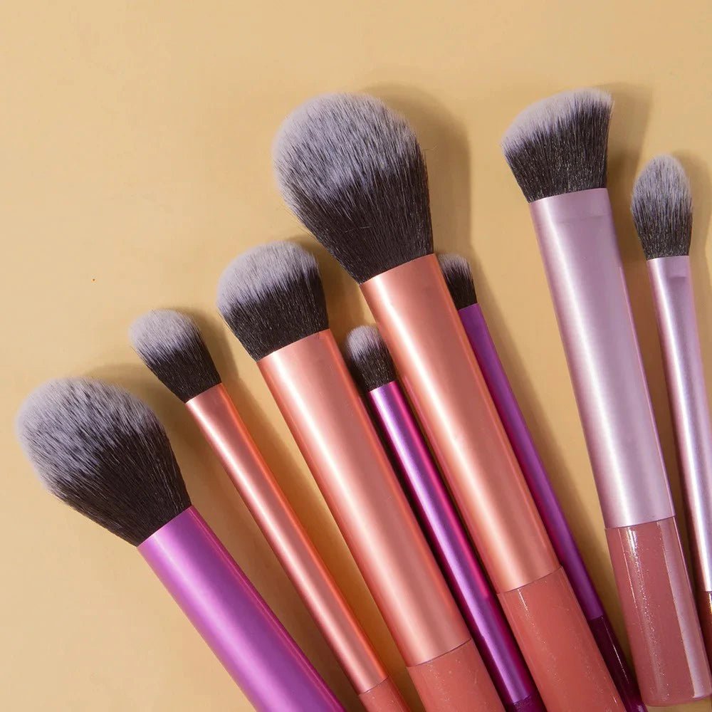 8 - Piece Soft Makeup Brush Set - Roger's Spot